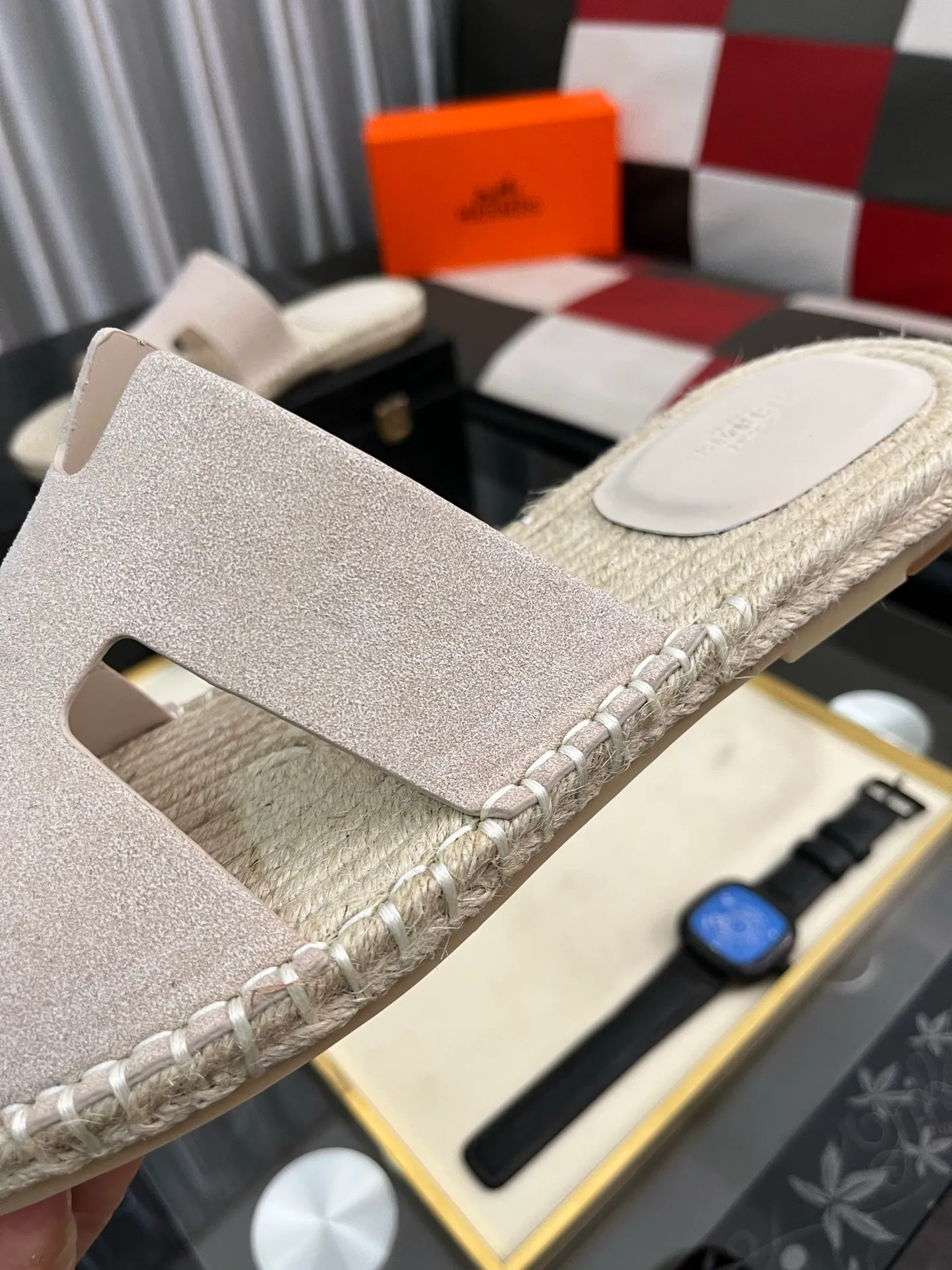 Men's shoes 💰320⌚️⌚️《HERMES》Hermès 💁♂️Men's casual slippers, quality comparison at counters🧚🏿♂️ The first layer of the upper is imported high mercerized matte, purely hand-drawn, raw rubber breathable and non-slip outsole, the lining is breathable and comfortable lambskin, the density is 100% comfortable, the original rubber outsole is wear-resistant and has a code number of 38-44. Can be customized 45-46-47